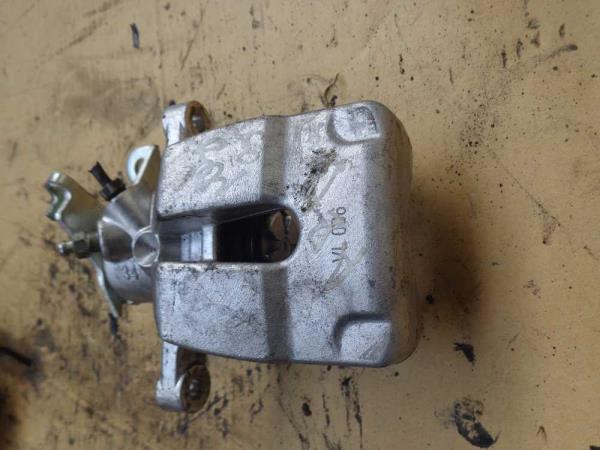 MACHOIRE ARRIERE DROITE RENAULT MEGANE 11/2002-2009 - Vue 1